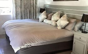 Rosewood Cottage Apartment